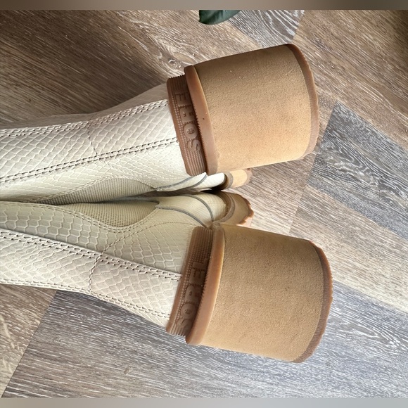 Sorel Cream and Tan Heeled Boots - Picture 13 of 13